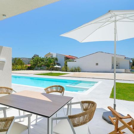 Filoxenia Luxury Apartments Potos Esterno foto