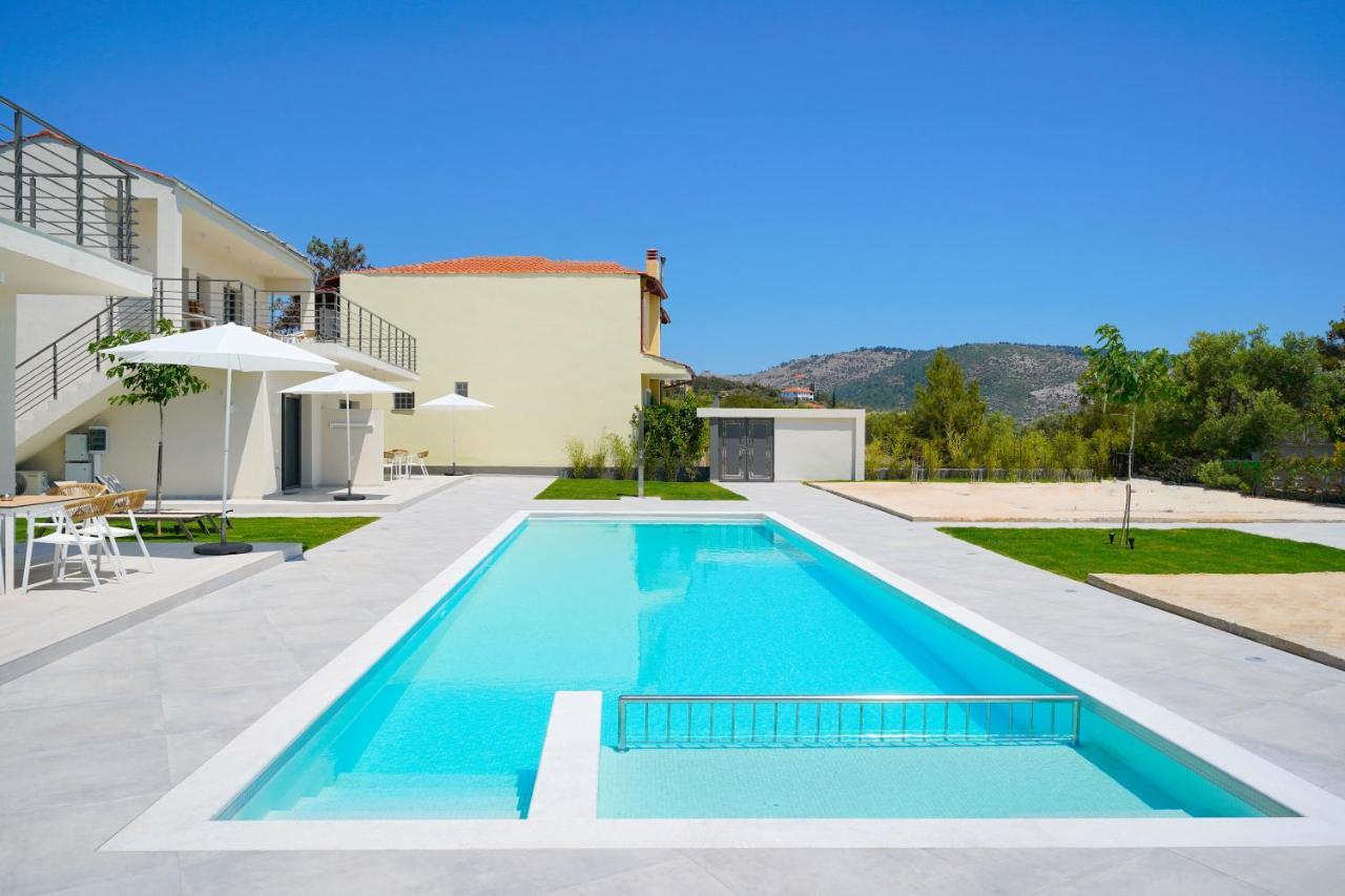 Filoxenia Luxury Apartments Potos Esterno foto